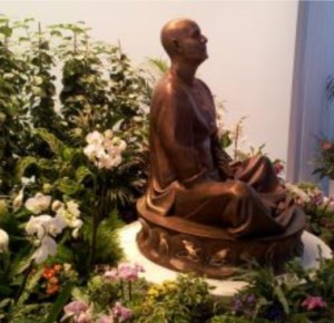 Sri Chinmoy szobor - Zlin